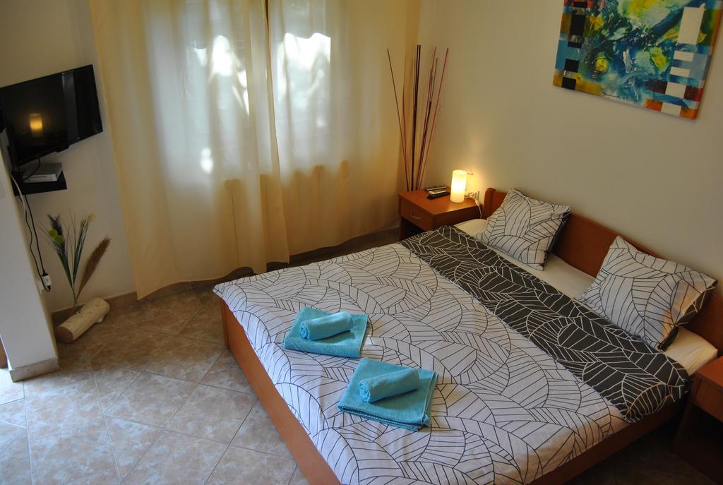 Apartments & Studio Matan Rovinj Bagian luar foto