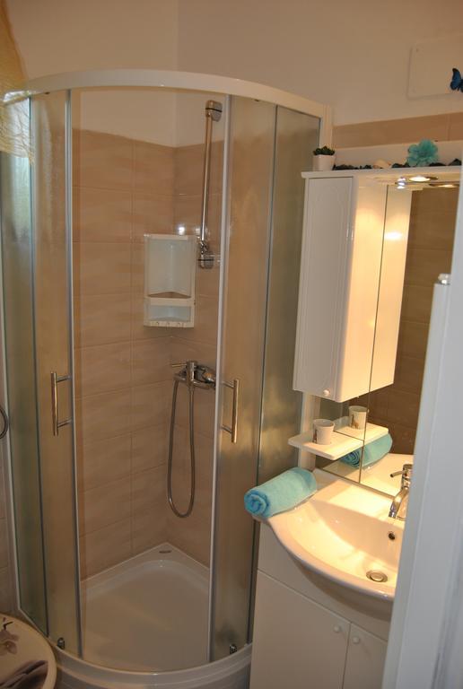 Apartments & Studio Matan Rovinj Bagian luar foto