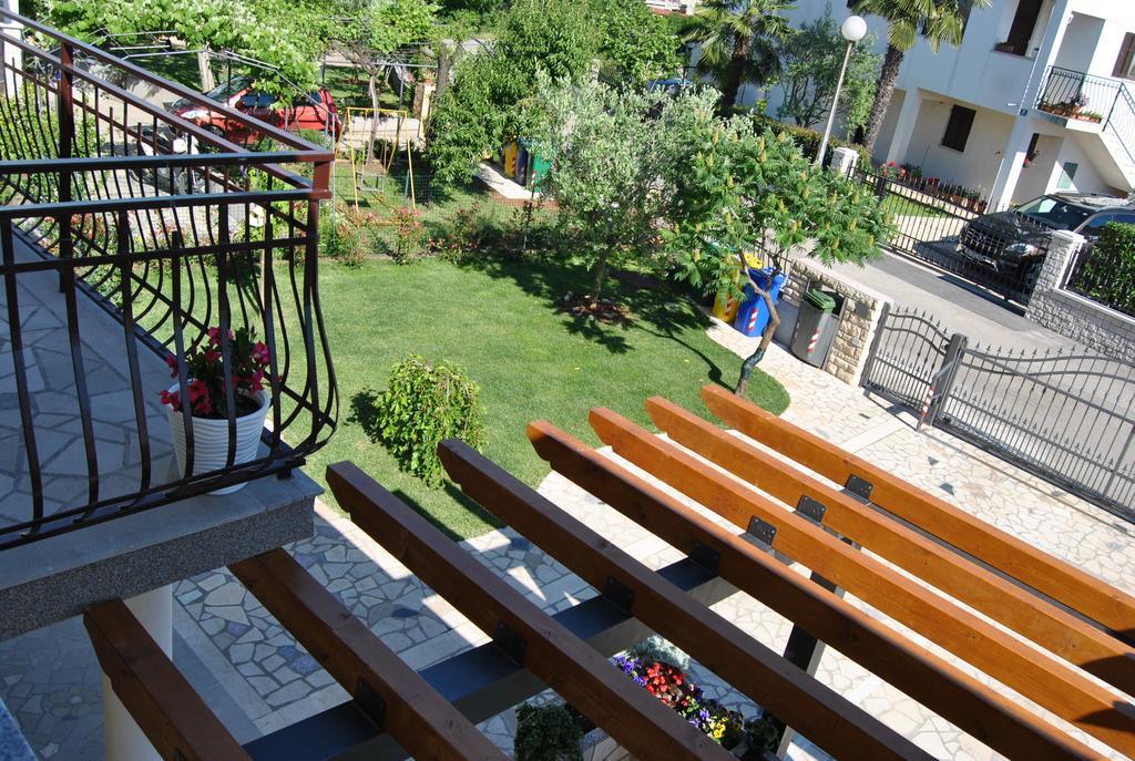 Apartments & Studio Matan Rovinj Bagian luar foto