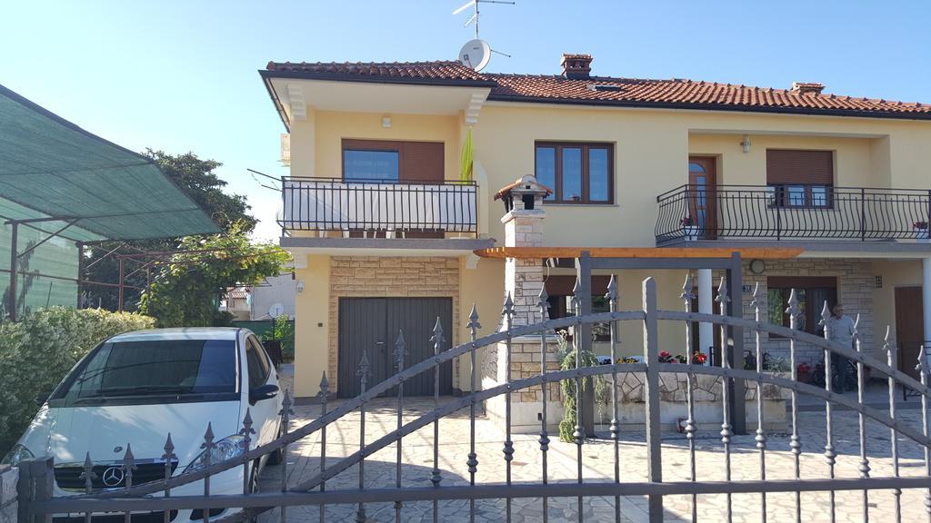 Apartments & Studio Matan Rovinj Bagian luar foto