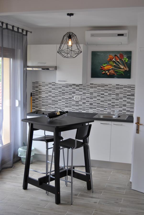 Apartments & Studio Matan Rovinj Bagian luar foto